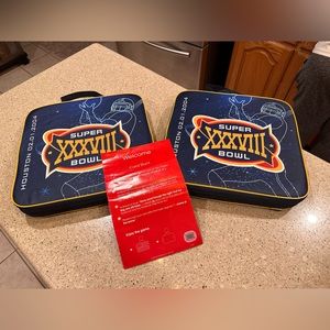 NFL 04 SUPER BOWL XXXVIII SEAT CUSHION Patriots Vs Panthers 32-29 w/1 Card Stunt